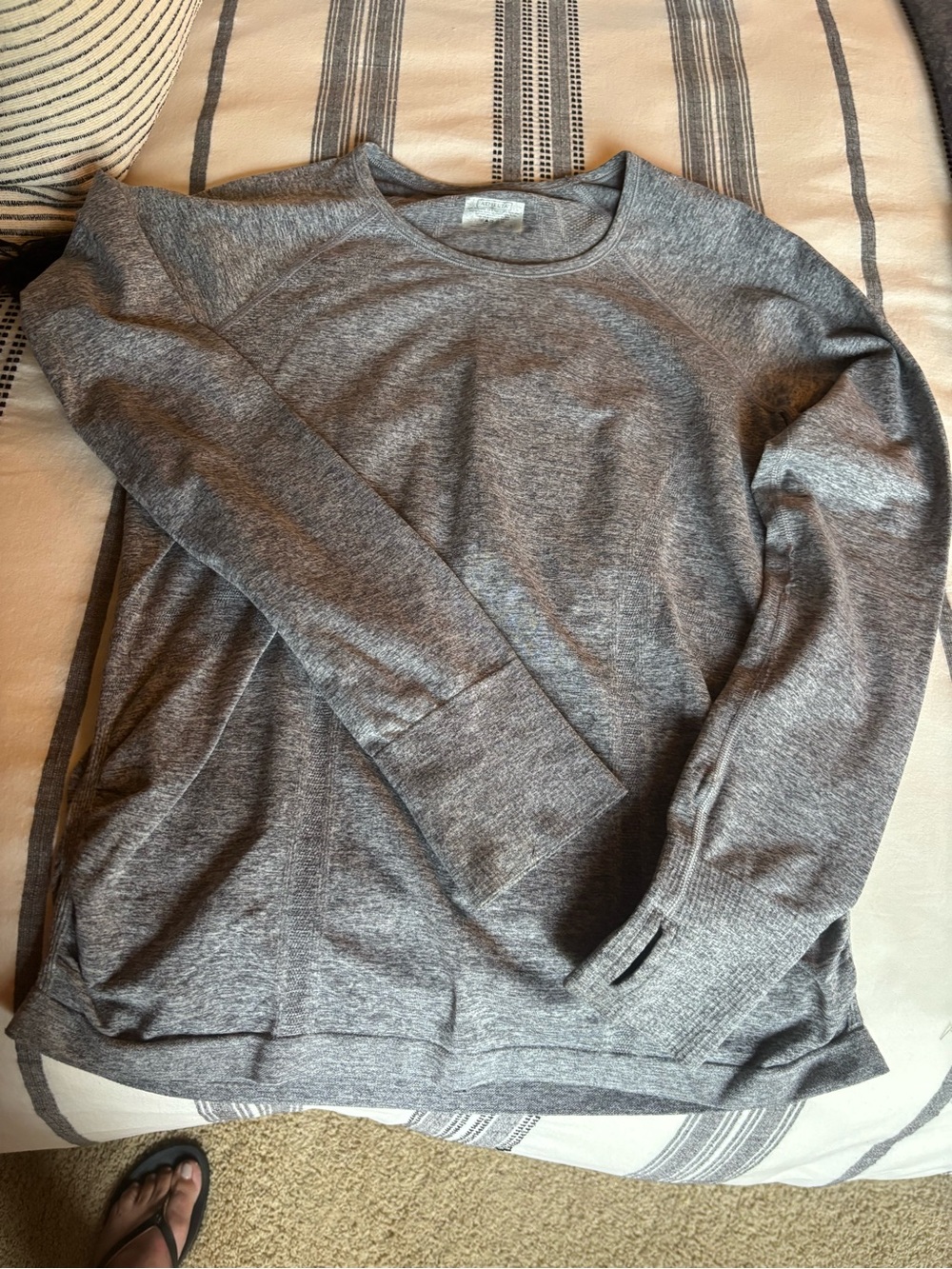 Athleta Men's Heather Gray Crewneck Sweatshirt